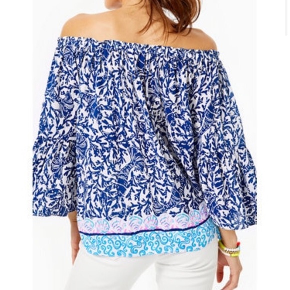🎉HOST PICK🎉Lilly Pulitzer off the shoulder top - Picture 4 of 7